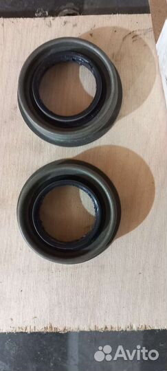 Сальник полуоси моста Spicer