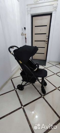 Прогулочная коляска как новая