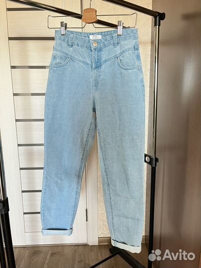 Джинсы bershka