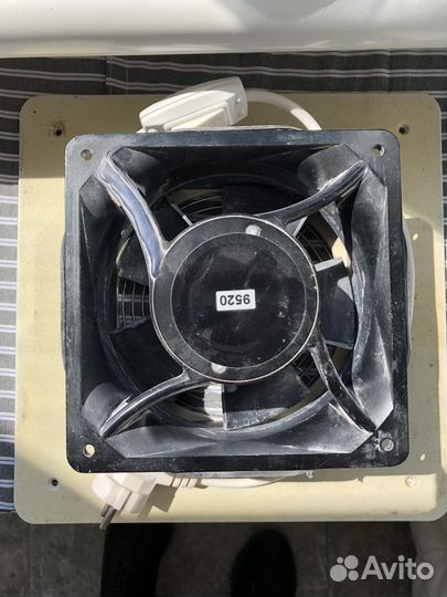 Вытяжка для маникюра