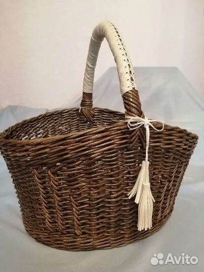 Корзина для пикника плетеная
