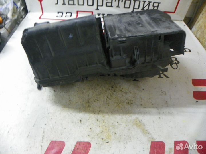 Корпус воздушного фильтра Ford S-MAX