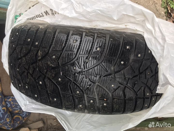 Bridgestone Blizzak Spike-02 SUV 235/55 R17 103T