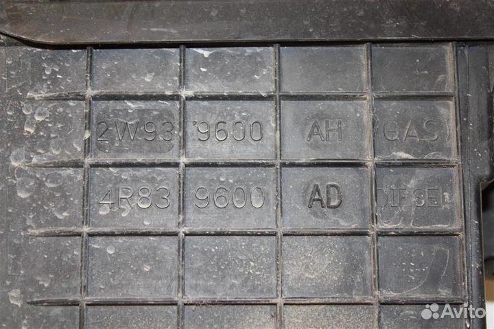 Корпус воздушного фильтра Jaguar XF X250 2007-2