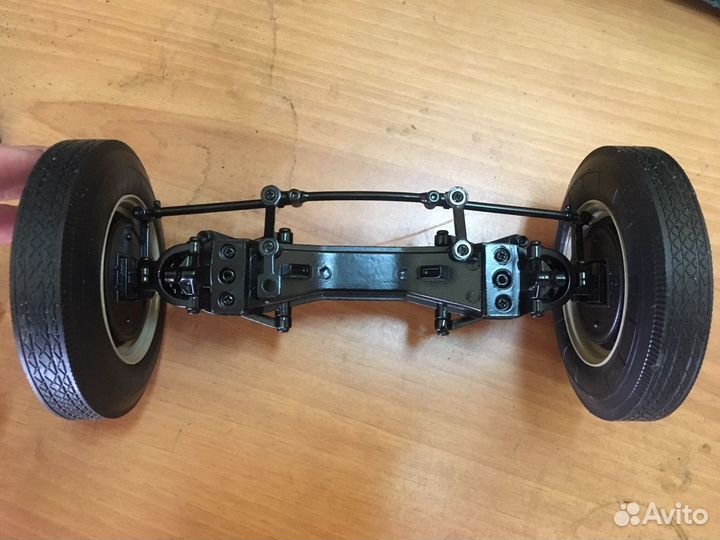 Детали колекционной машинки газ Победа