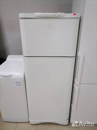 Холодильник Indesit R27G. 015