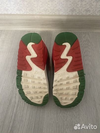 Кроссовки Nike