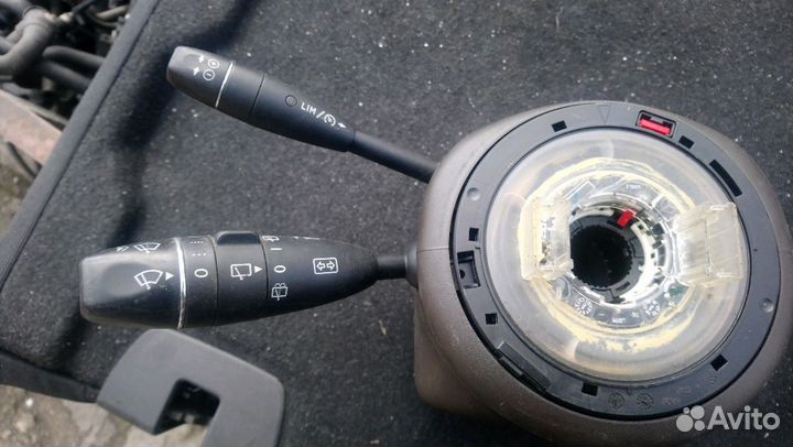 Переключатель Поворотника дворника на мерс W212