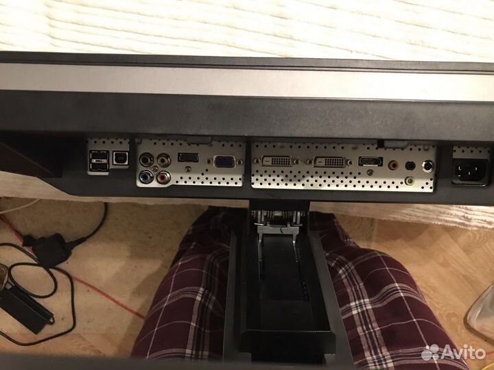 Монитор Dell u2711b на запчасти