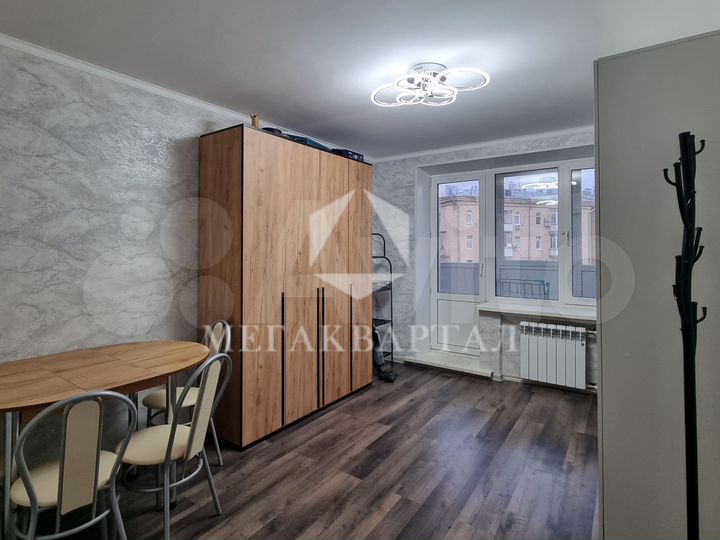 2-к. квартира, 55 м², 8/9 эт.