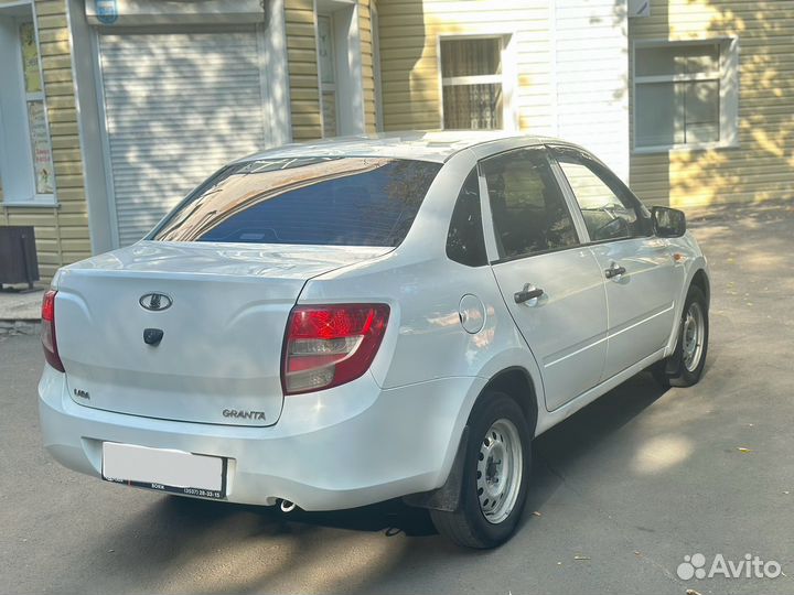 LADA Granta 1.6 МТ, 2013, 185 000 км