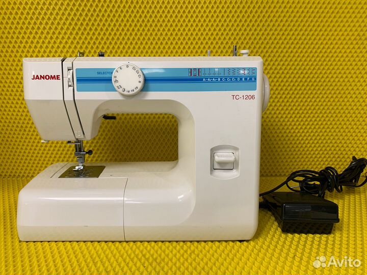 Швейная машина Janome TC-1206 белый (бб252/1)