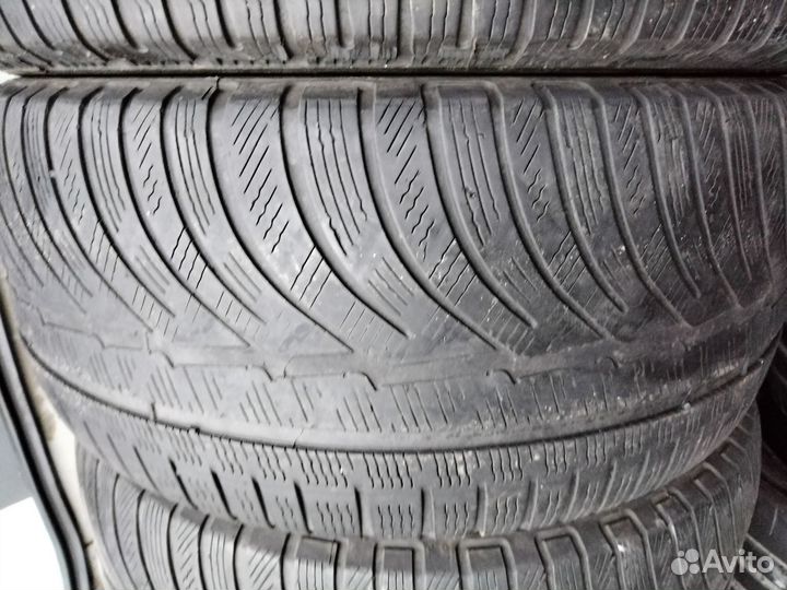 Michelin Pilot Alpin PA4 235/45 R17 97Y