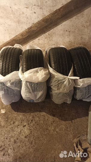 Cooper Evolution CTT 235/55 R18 100V