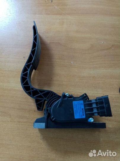 Педаль газа LADA Vesta Bosch