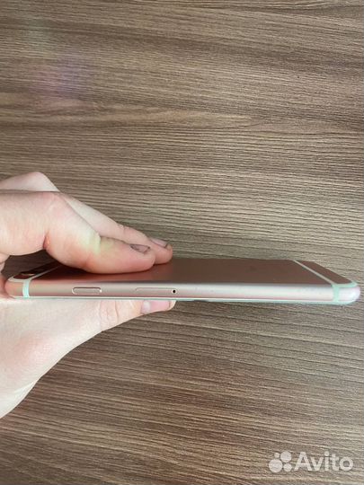 iPhone 6S, 64 ГБ