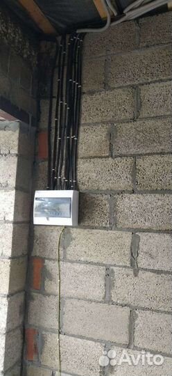 Услуги электрика и сантехника