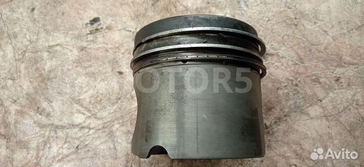 Поршень Mercedes-Benz Actros 3 (MP3) 2011 130650