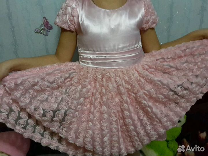 Нарядное платье