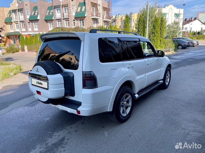 Mitsubishi Pajero 3.2 AT, 2014, 123 000 км