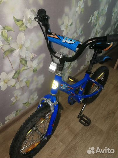 Детский велосипед 16