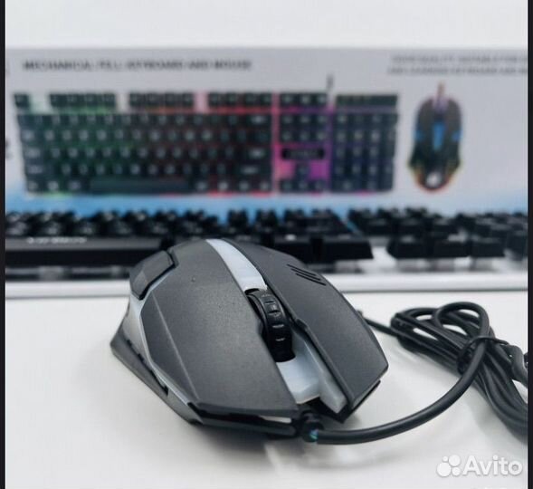 Игровая клавиатура и мышь