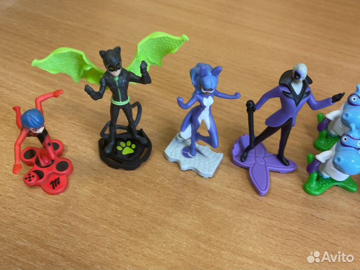 Игрушки из kinder