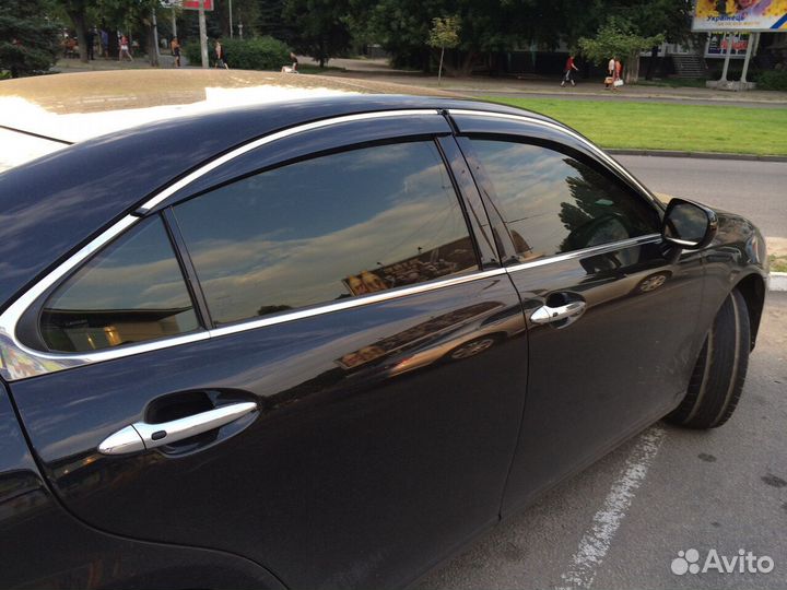 Дефлекторы дверей с хром молдингом