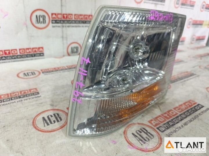 Габарит левый toyota hiace
