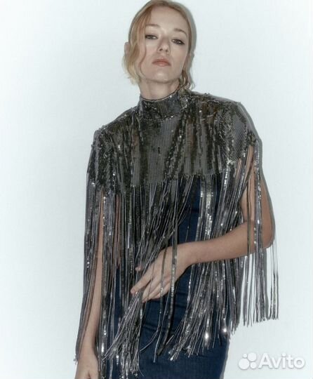 Короткая накидка с пайетками zara