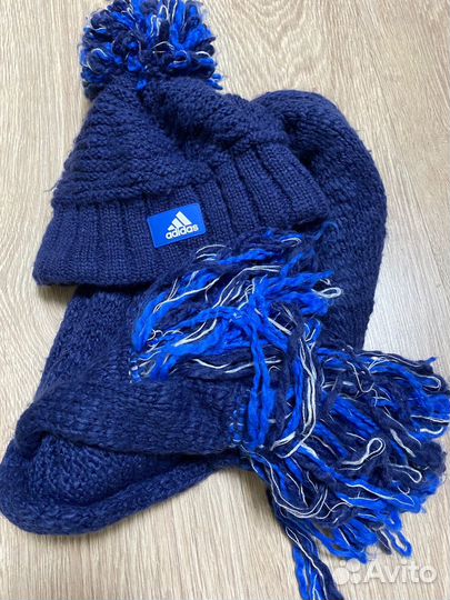 Шапка и шарф женский комплект