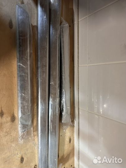 Молдинги дверей на Land Cruiser 200 2016г