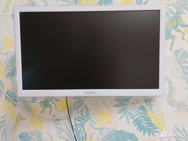 Телевизор samsung