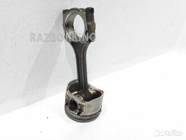 Поршень с шатуном Ниссан