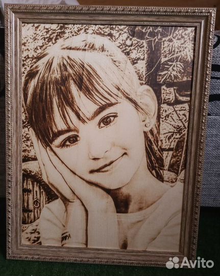 Выжженные портреты по фото на дереве Подарок