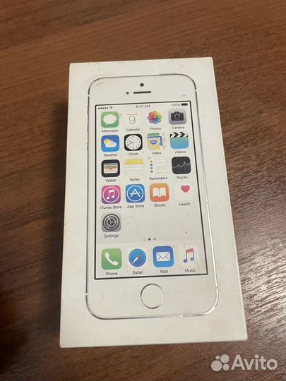 Коробки для iPhone 5s, 7, 7plus