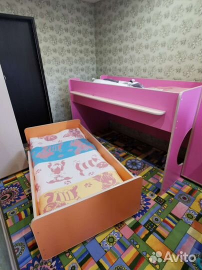 Двухярусная кровать