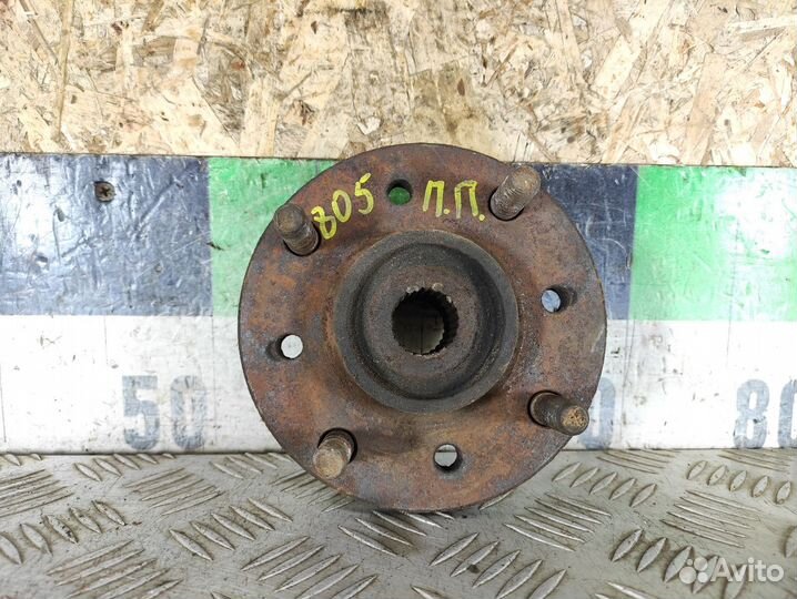 Ступица передняя Mitsubishi Space star 1998-2004