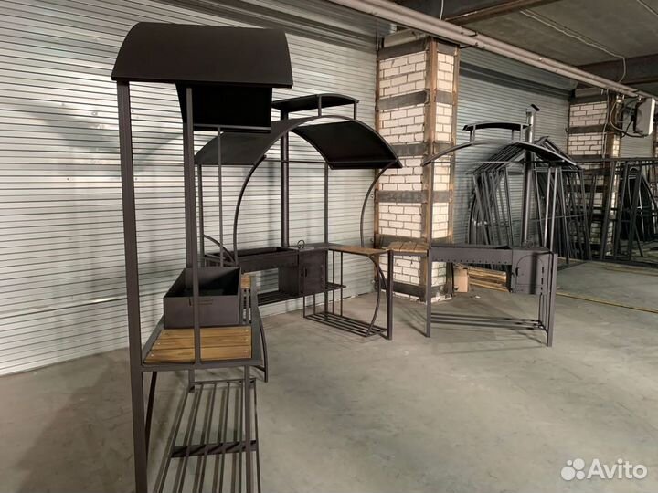 Мангал с крышей