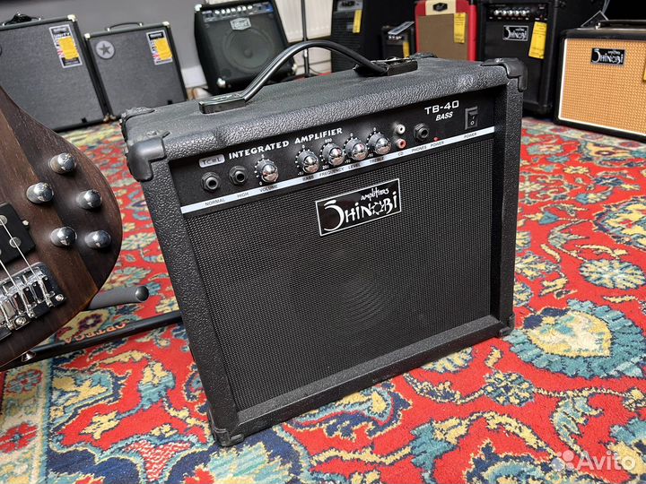 Комбоусилитель для бас гитары Shinobi TB-40 bass