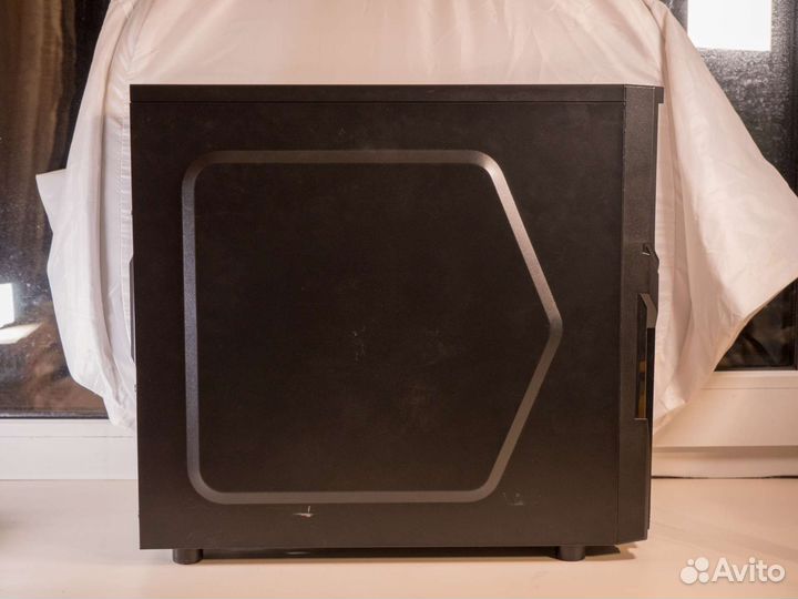 Корпус для пк Thermaltake Versa H21