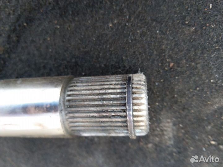 Привод передний правый Jeep Grand Cherokee WK2