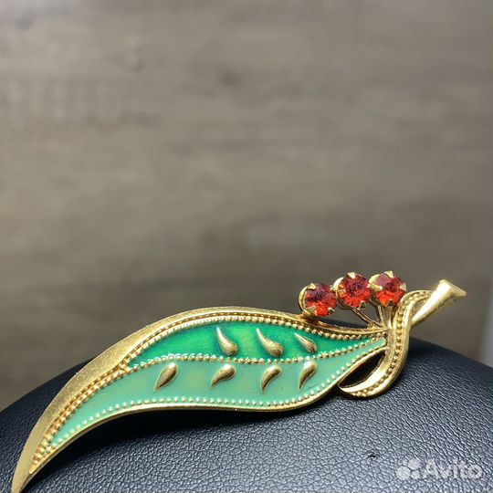 Винтажная Брошь Листочек Ягоды Сделано СССР Ретро