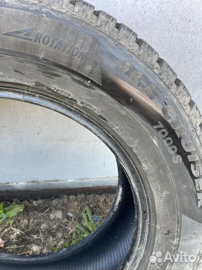 Bridgestone Ice Cruiser 7000 235/65 R17