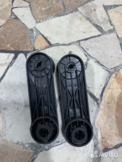 Ручка стеклоподъемника задняя Opel Astra хетчбэк