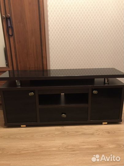 Подставка под телевизор