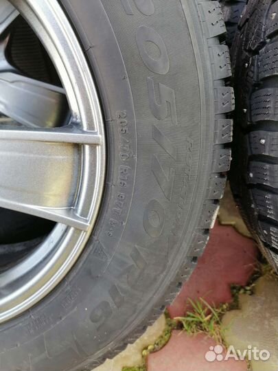 R16 Pirelli Ice Zero 205/70, PCD 5x105 DIA 60
