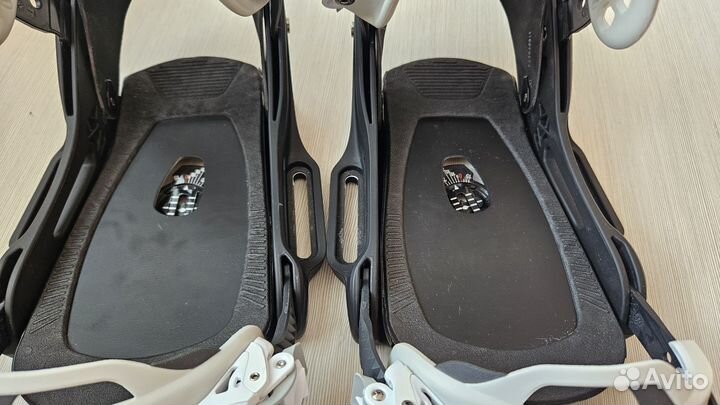 Крепления для сноуборда Burton X est