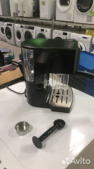 Кофеварка рожковая redmond RCM-1511, черный