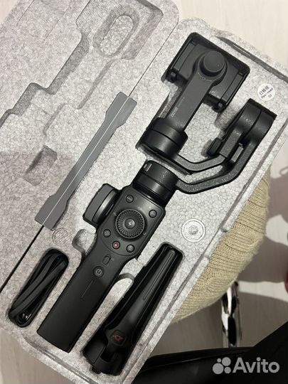 Электрический стабилизатор Zhiyun Smooth 4